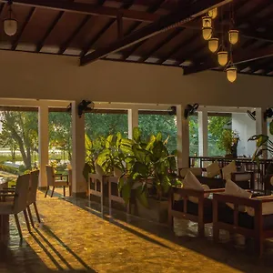 Sigiriya Wewa Addara Hotel - Hotel By The Lake Sigiriya